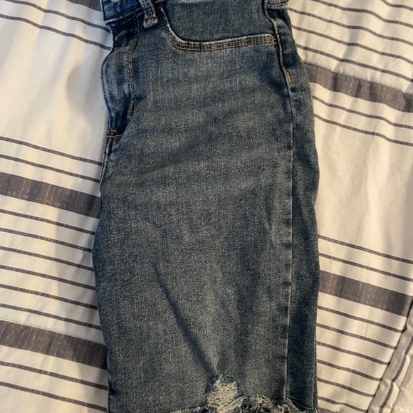 Old Navy Ballerina Jean Bermuda Shorts for Girls Size:14 - Picture 3 of 5